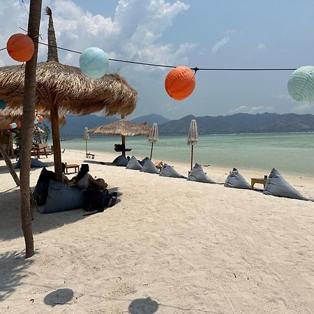 Senang Villa Gili Air Eksteriør billede
