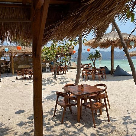 Senang Villa Gili Air Eksteriør billede